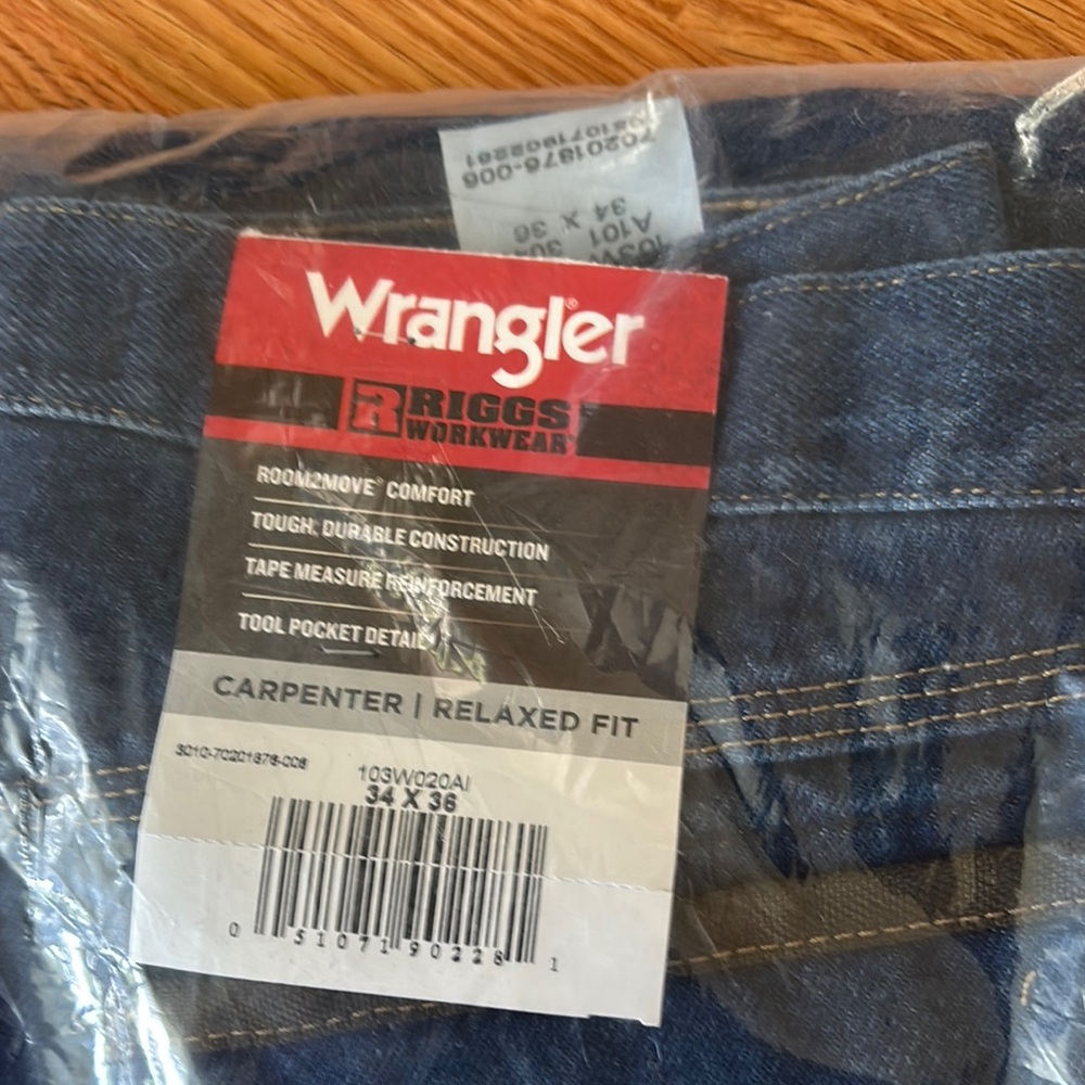 Wrangler Blue Relaxed Fit Jeans 34x36